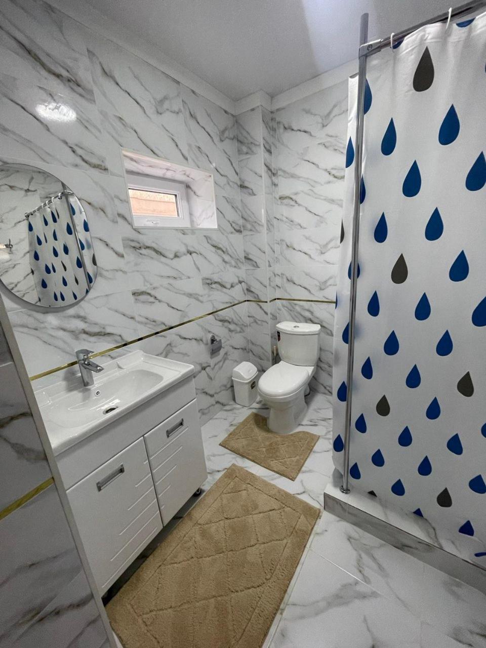 Kochkor Center Guesthouse מראה חיצוני תמונה
