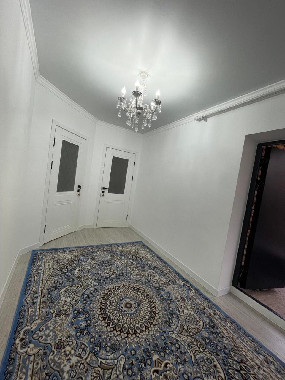 Kochkor Center Guesthouse מראה חיצוני תמונה