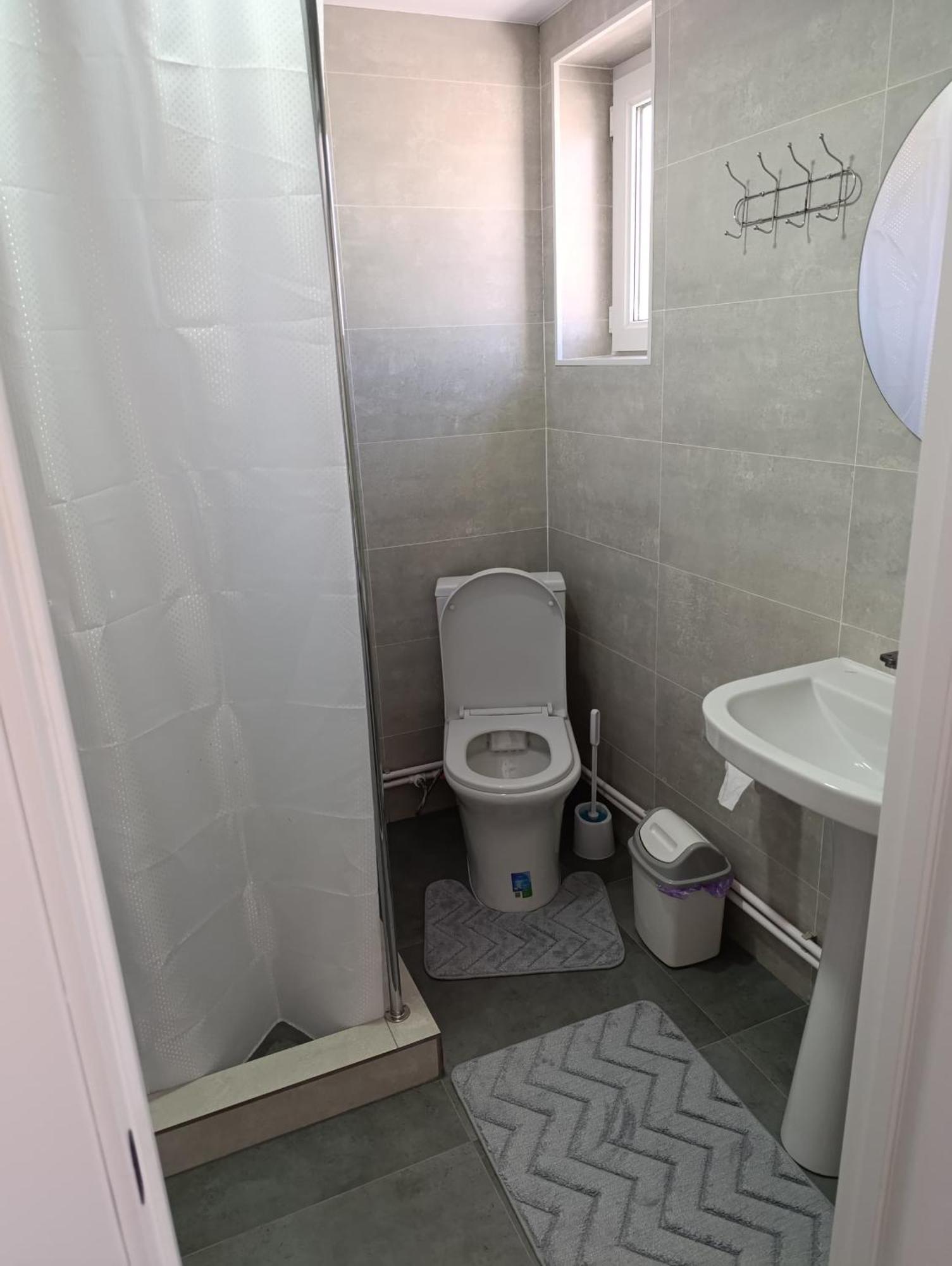 Kochkor Center Guesthouse מראה חיצוני תמונה